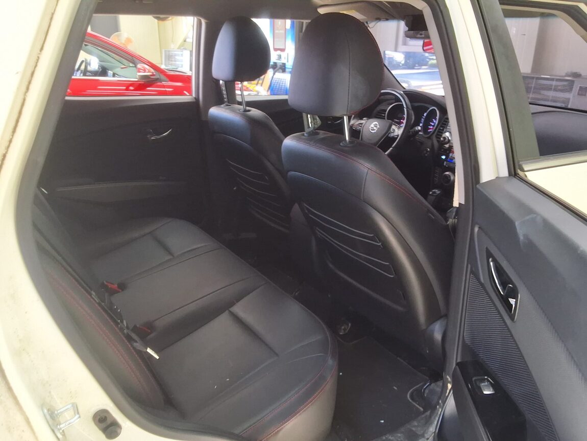 KG MOBILITY (SSANGYONG) TIVOLI AIR GASOLINE 2WD IX 2018 - zdjęcie 14