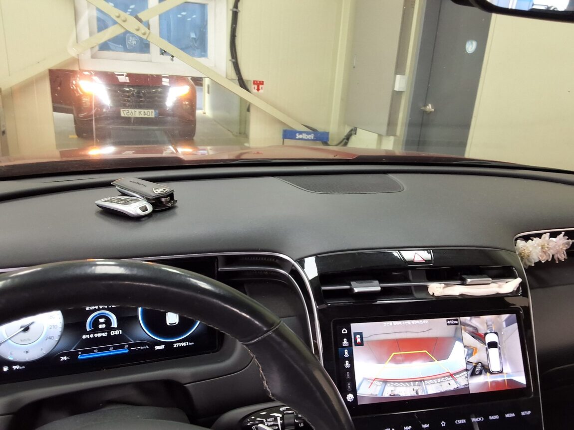 HYUNDAI THE ALL NEW TUCSON 2.0 DIESEL AWD INSPIRATION 2021 - zdjęcie 25