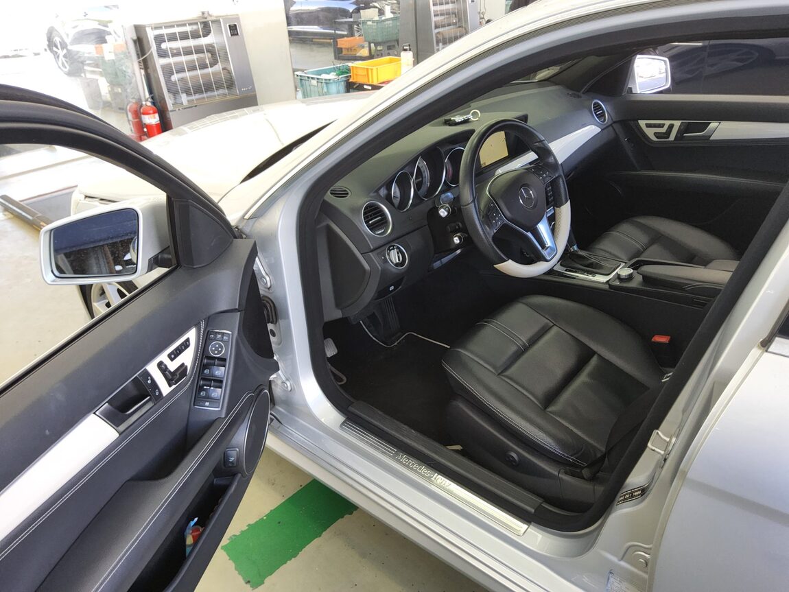 MERCEDES-BENZ C-CLASS (3RD GEN) C200 AVANTGARDE STYLE PACK 2013 - zdjęcie 10
