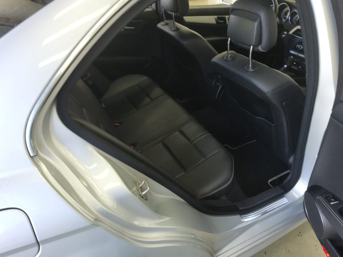 MERCEDES-BENZ C-CLASS (3RD GEN) C200 AVANTGARDE STYLE PACK 2013 - zdjęcie 13