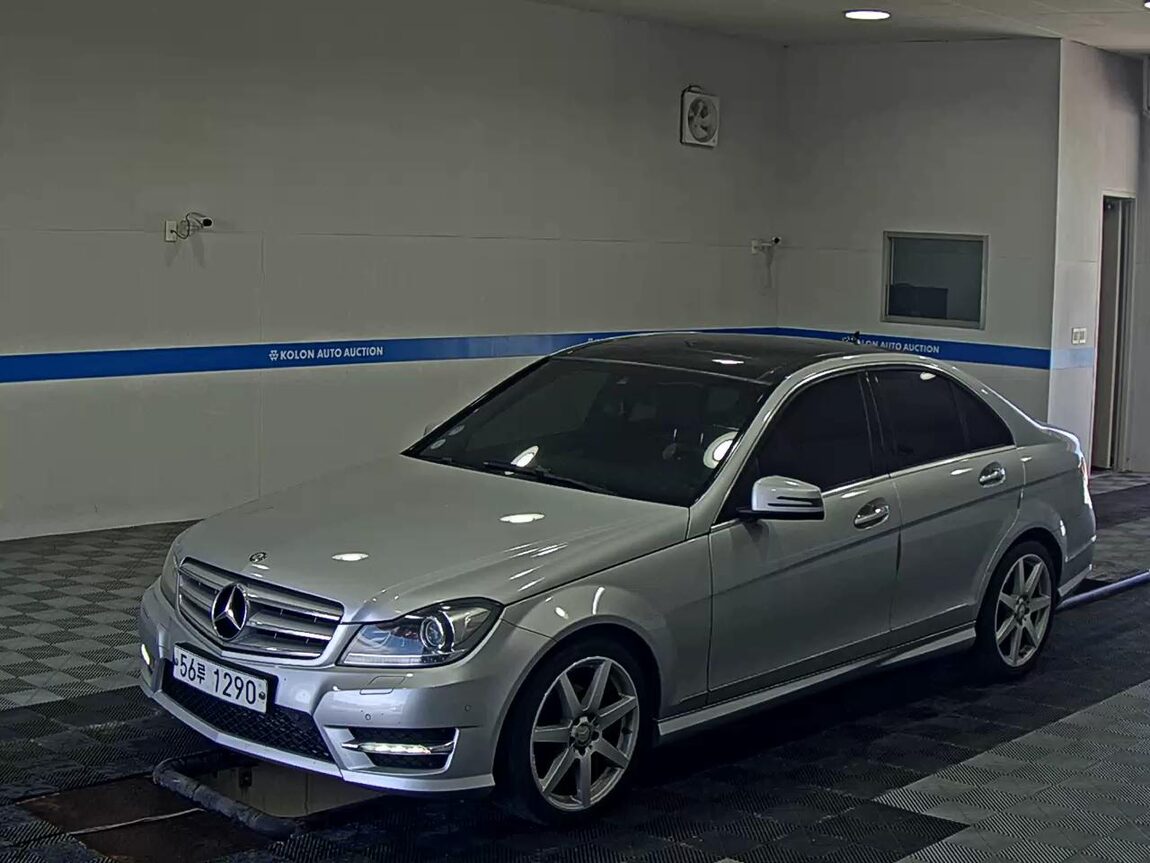 MERCEDES-BENZ C-CLASS (3RD GEN) C200 AVANTGARDE STYLE PACK 2013 - zdjęcie 2