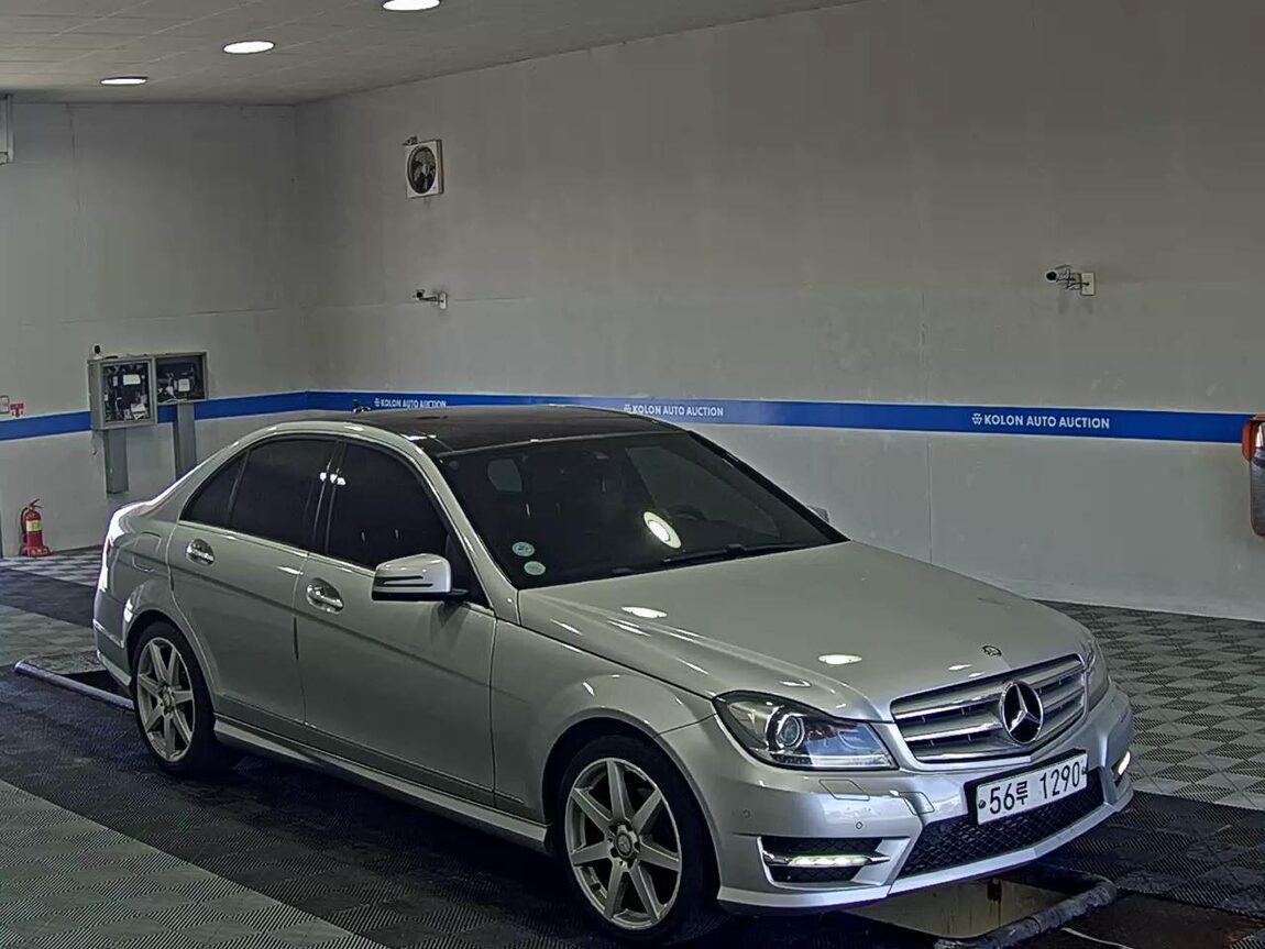 MERCEDES-BENZ C-CLASS (3RD GEN) C200 AVANTGARDE STYLE PACK 2013 - zdjęcie 3