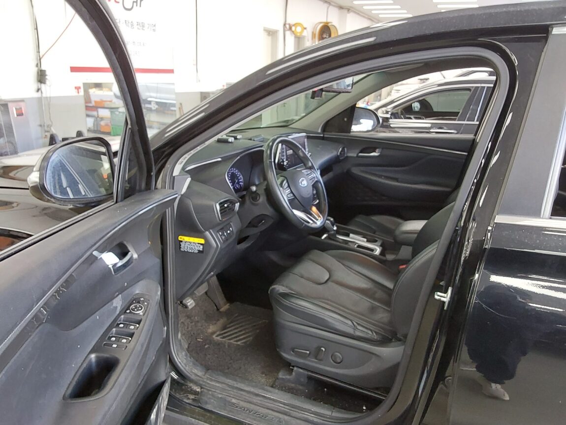 HYUNDAI SANTA FE (TM) R2.0 2WD PREMIUM 2020 - zdjęcie 10