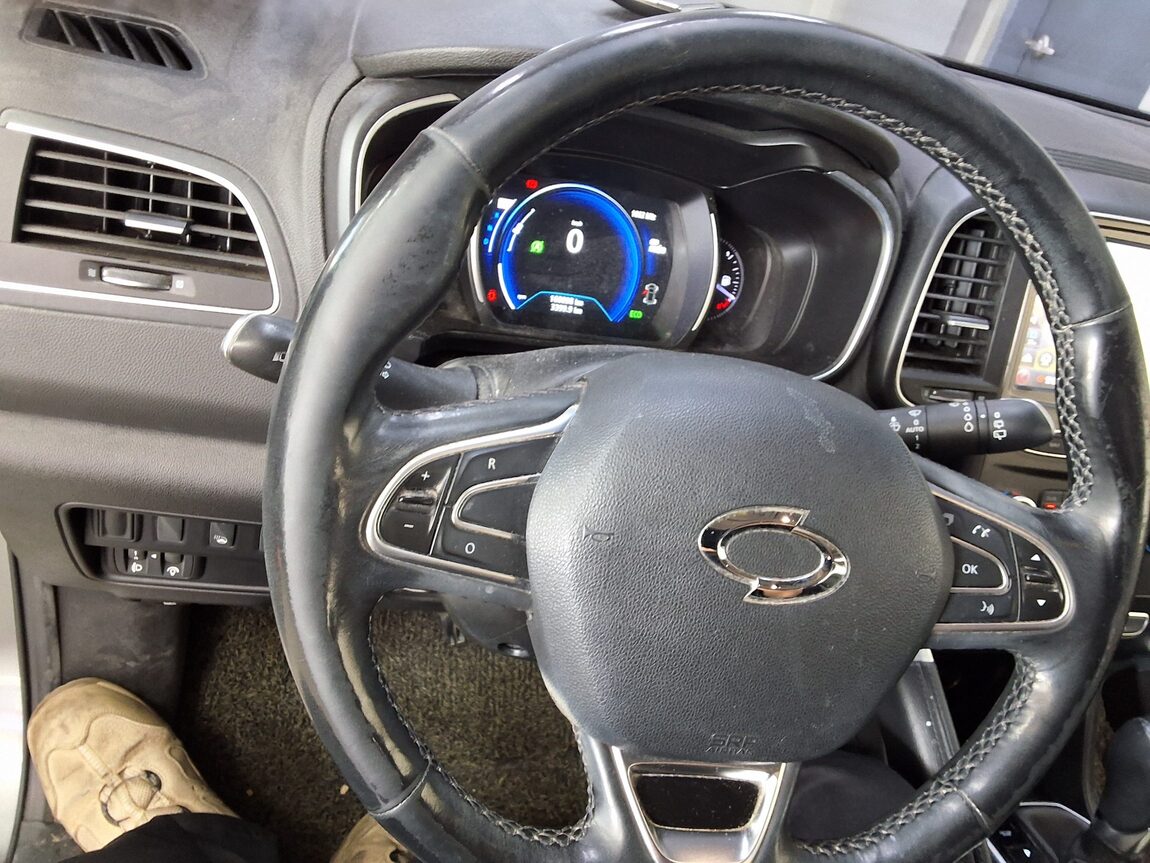 RENAULT (SAMSUNG) QM6 2.0 dCi 2WD LE 2017 - zdjęcie 23