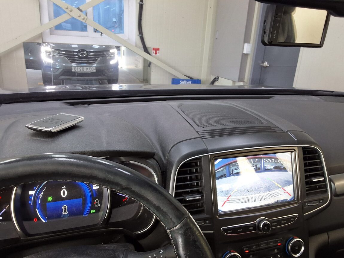 RENAULT (SAMSUNG) QM6 2.0 dCi 2WD LE 2017 - zdjęcie 25