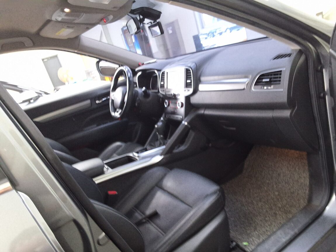 RENAULT (SAMSUNG) QM6 2.0 dCi 2WD LE 2017 - zdjęcie 15