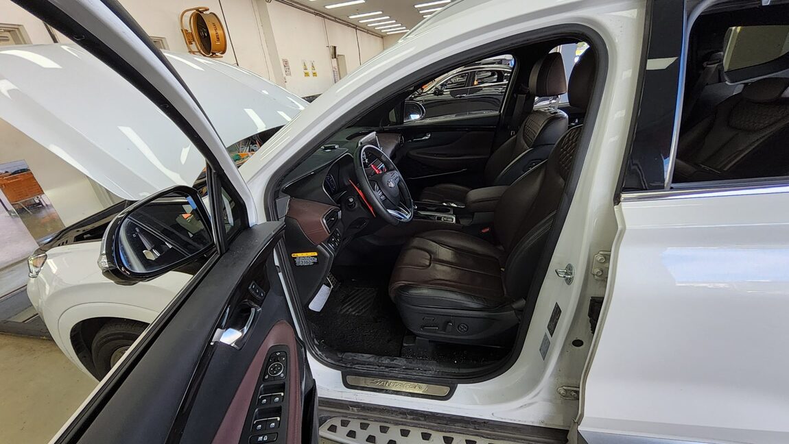 HYUNDAI SANTA FE (TM) R2.0 2WD INSPIRATION 2020 - zdjęcie 10