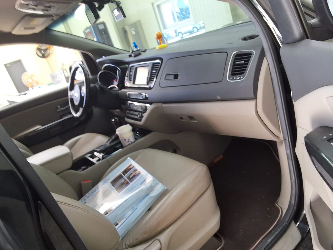 KIA ALL NEW CARNIVAL 9-SEATER DIESEL PRESTIGE 2015 - zdjęcie 15