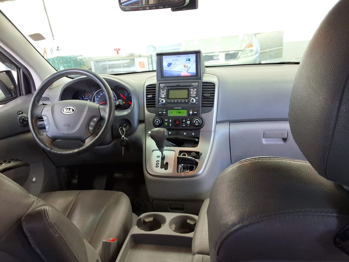 KIA CARNIVAL R 11-SEATER DIESEL GLX PREMIUM 2012 - zdjęcie 11