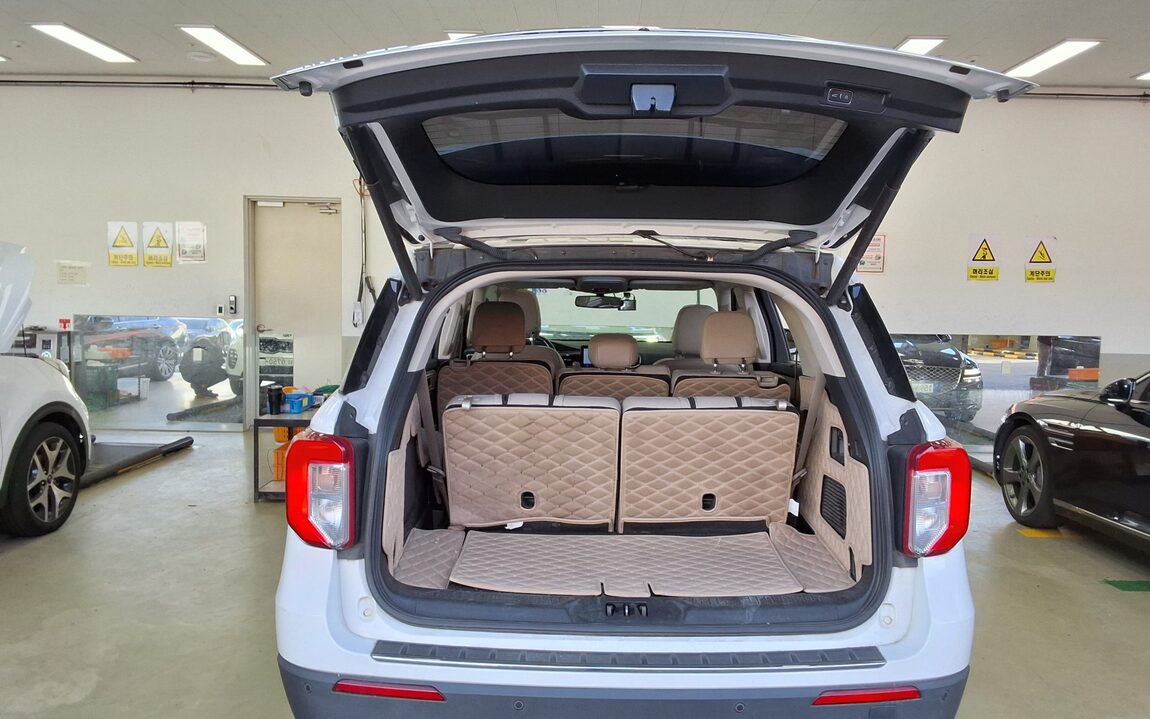 FORD EXPLORER (6TH GEN) 2.3 AWD LIMITED 2021 - zdjęcie 15