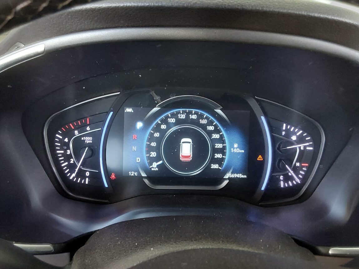 HYUNDAI SANTA FE (TM) R2.2 4WD PRESTIGE 2019 - zdjęcie 9