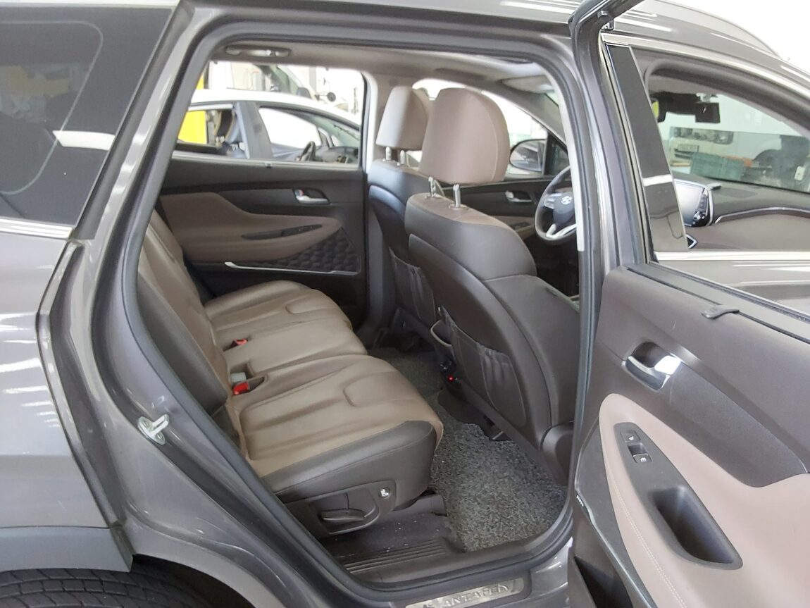 HYUNDAI SANTA FE (TM) R2.2 4WD PRESTIGE 2019 - zdjęcie 13
