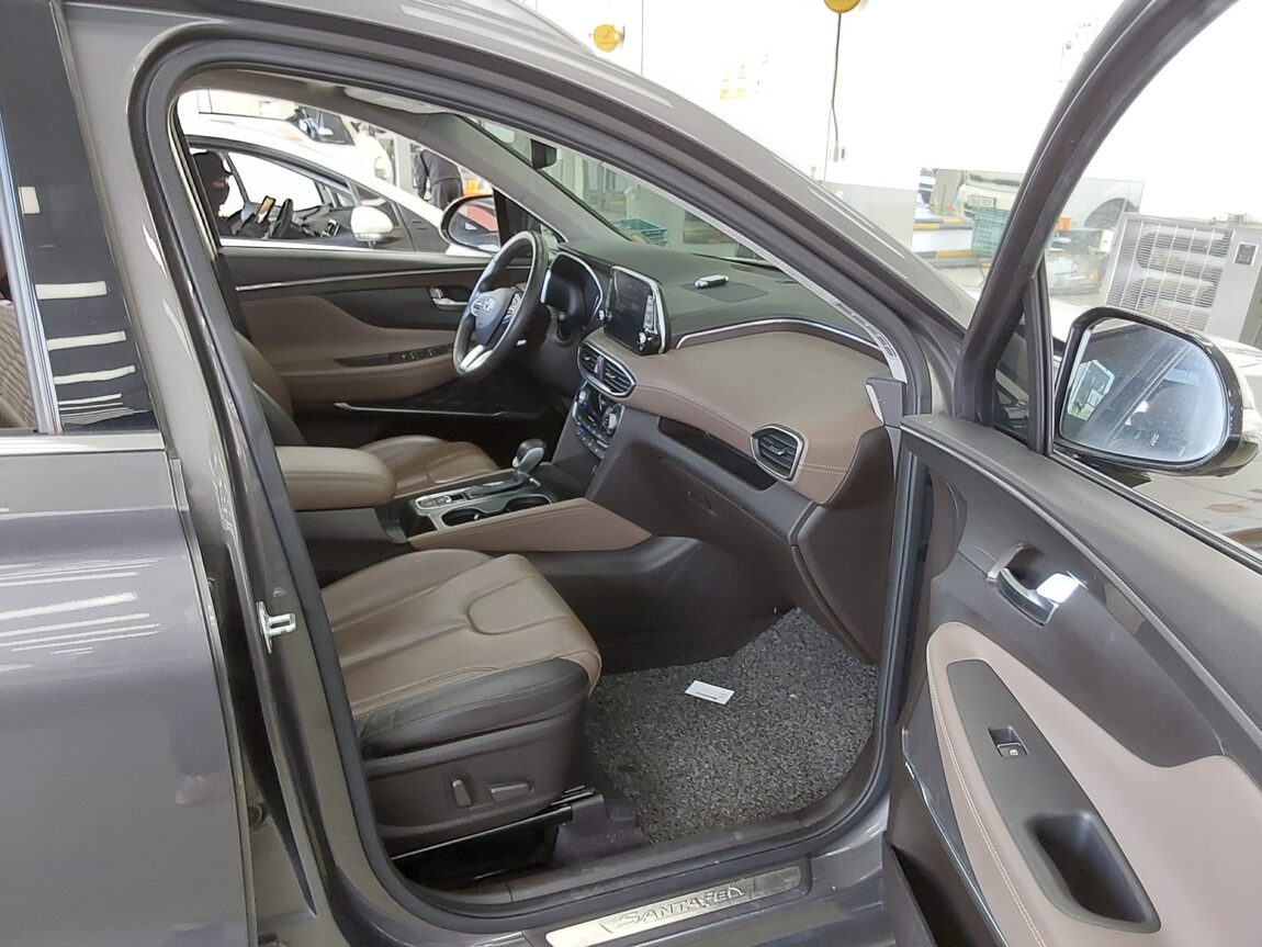 HYUNDAI SANTA FE (TM) R2.2 4WD PRESTIGE 2019 - zdjęcie 14