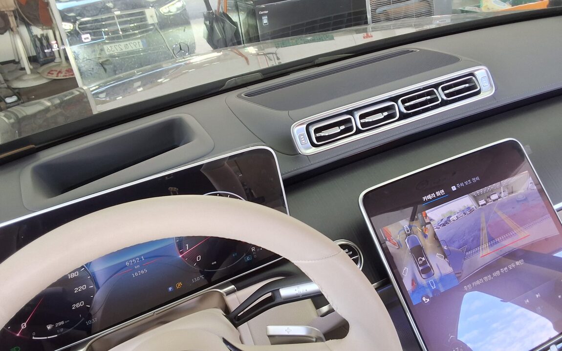 MERCEDES-BENZ S-CLASS (7TH GEN) S450L 4MATIC 2025 - zdjęcie 19