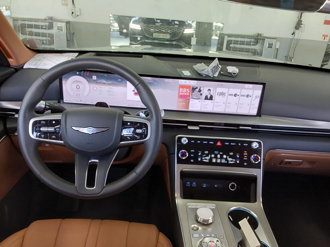 GENESIS NEW GV80 2.5 GASOLINE AWD BASE MODEL 2024 - zdjęcie 11