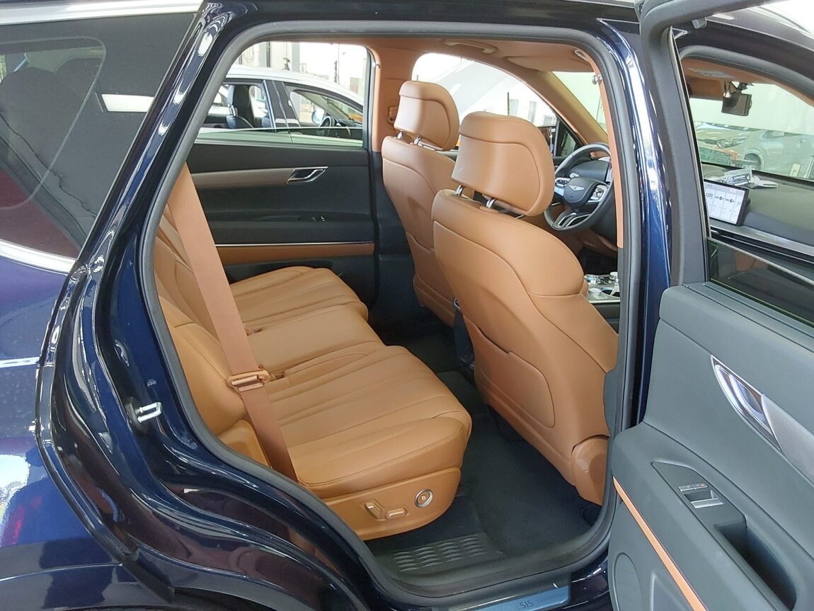 GENESIS NEW GV80 2.5 GASOLINE AWD BASE MODEL 2024 - zdjęcie 13
