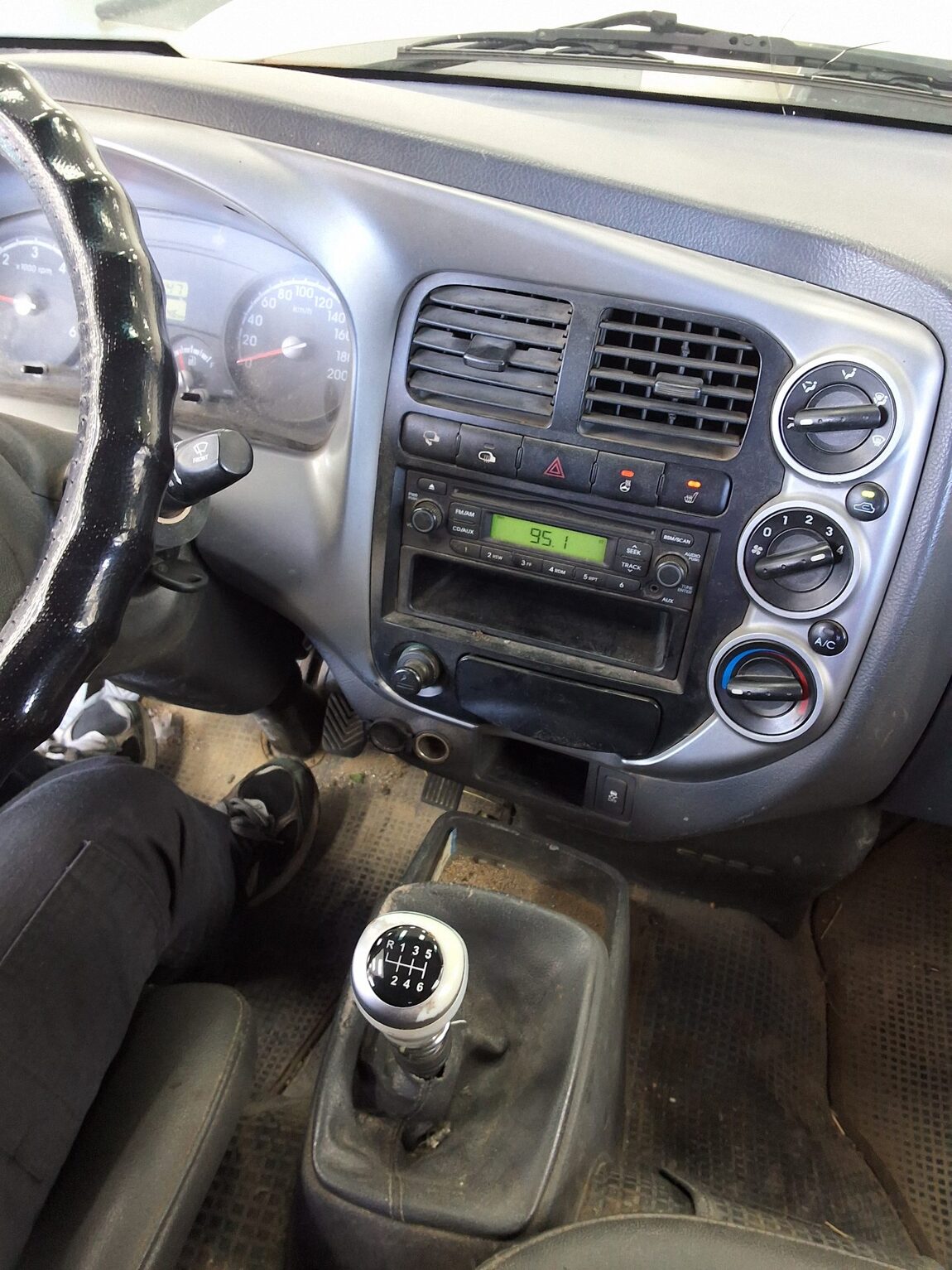 KIA BONGO III CARGO CRDi DOUBLE CAB EXTRA LONG WHEELBASE 2015 - zdjęcie 17