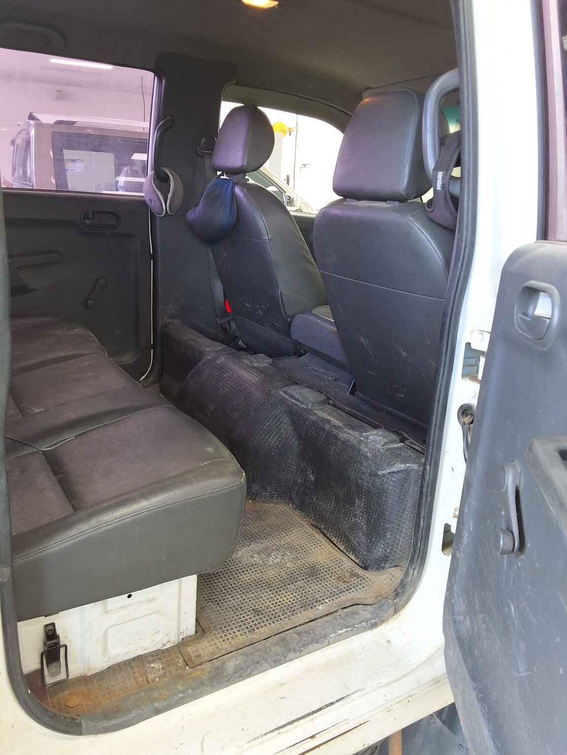 KIA BONGO III CARGO CRDi DOUBLE CAB EXTRA LONG WHEELBASE 2015 - zdjęcie 13