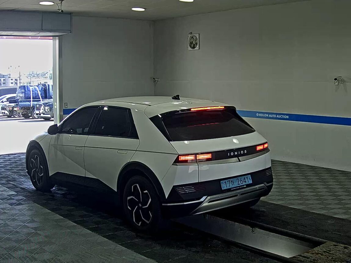 HYUNDAI IONIQ 5 EV 2WD LONG RANGE EXCLUSIVE 2024 - zdjęcie 6