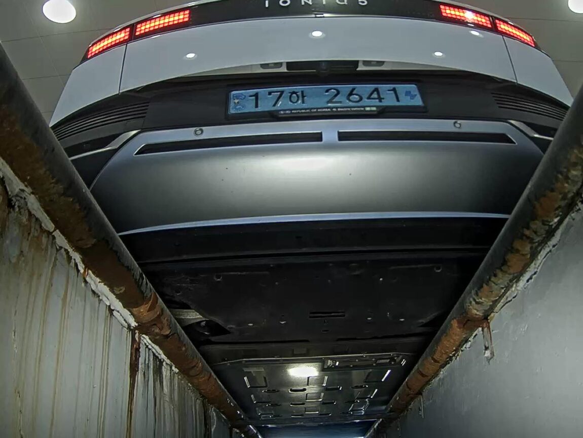 HYUNDAI IONIQ 5 EV 2WD LONG RANGE EXCLUSIVE 2024 - zdjęcie 8