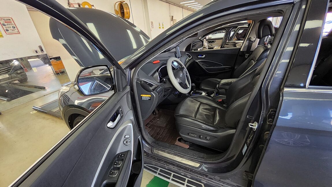 HYUNDAI SANTA FE THE PRIME DIESEL R2.0 2WD EXCLUSIVE 2016 - zdjęcie 10