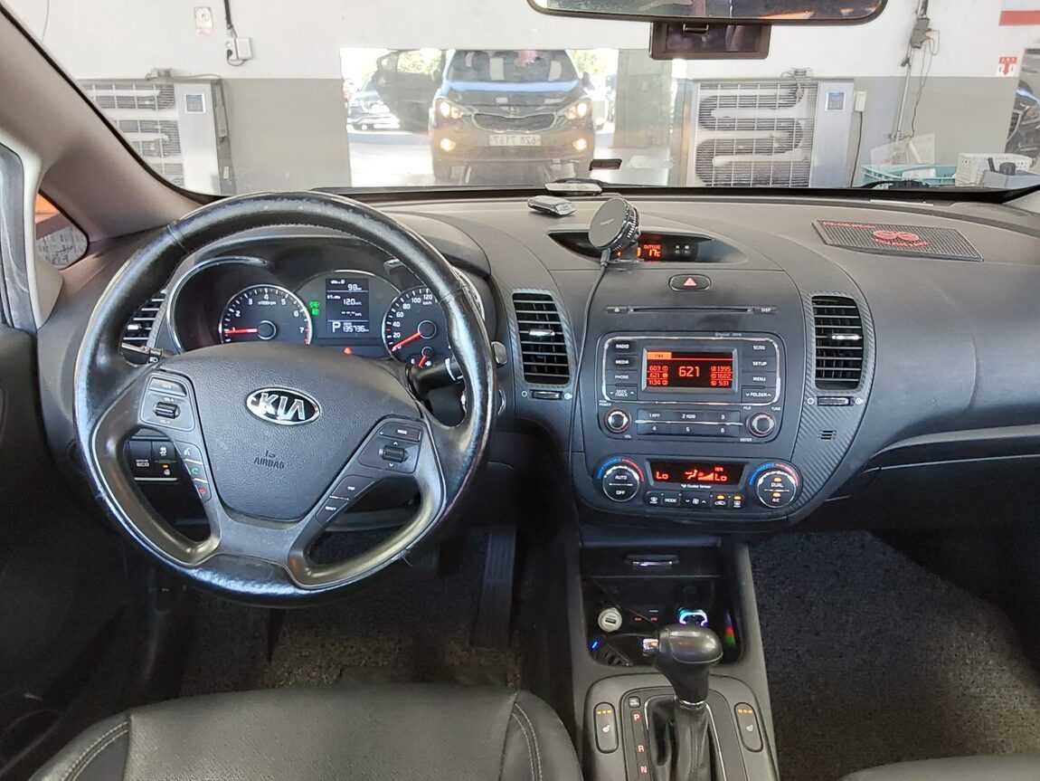 KIA K3 1.6 GDI LUXURY 2015 - zdjęcie 11