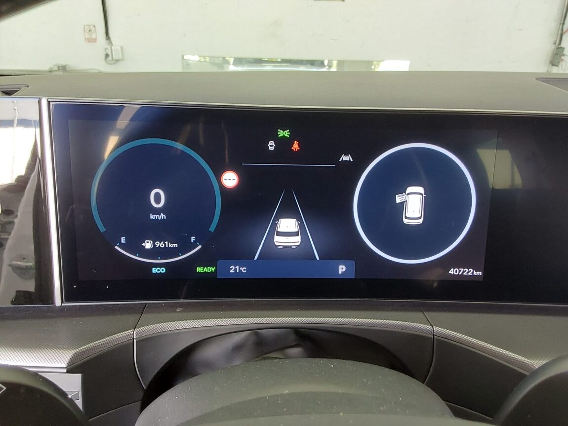 HYUNDAI THE ALL NEW SANTA FE HYBRID 1.6 HEV AWD PRESTIGE 2025 - zdjęcie 9