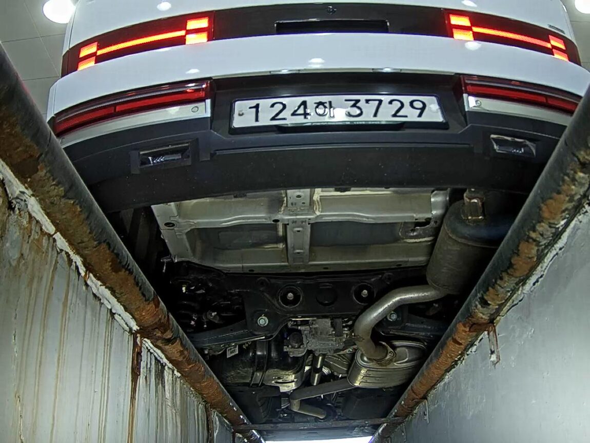 HYUNDAI THE ALL NEW SANTA FE HYBRID 1.6 HEV AWD PRESTIGE 2025 - zdjęcie 8