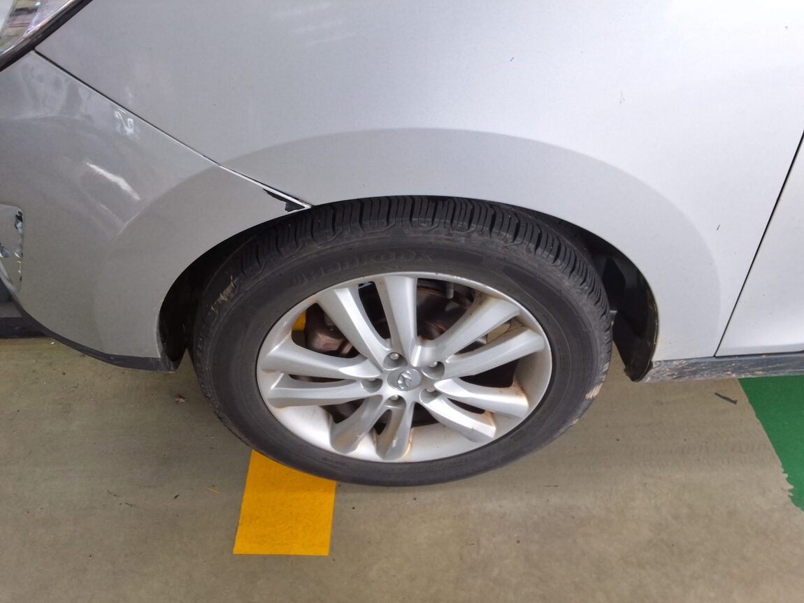 HYUNDAI TUCSON ix DIESEL R20 4WD LX20 PREMIER 2010 - zdjęcie 19