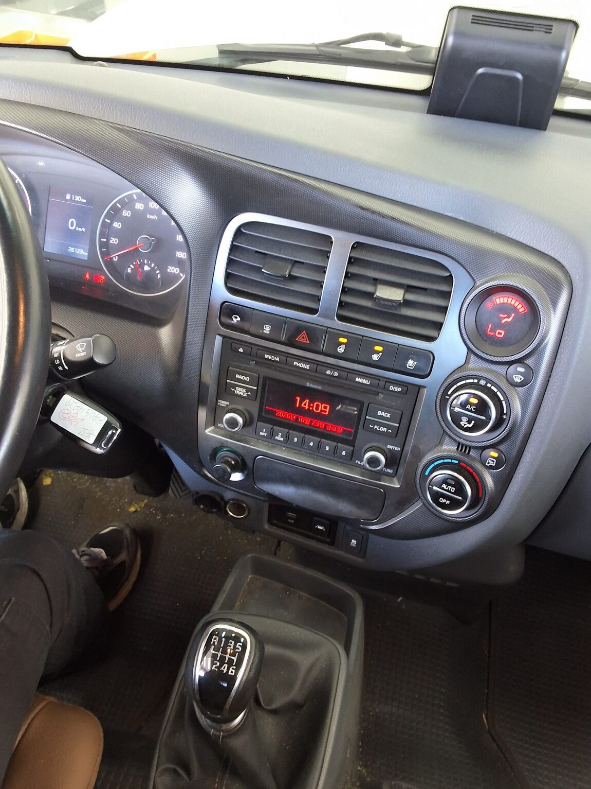 KIA THE NEW BONGO III CARGO 1 TON KING CAB EXTRA LONG WHEELBASE GLS 2022 - zdjęcie 15