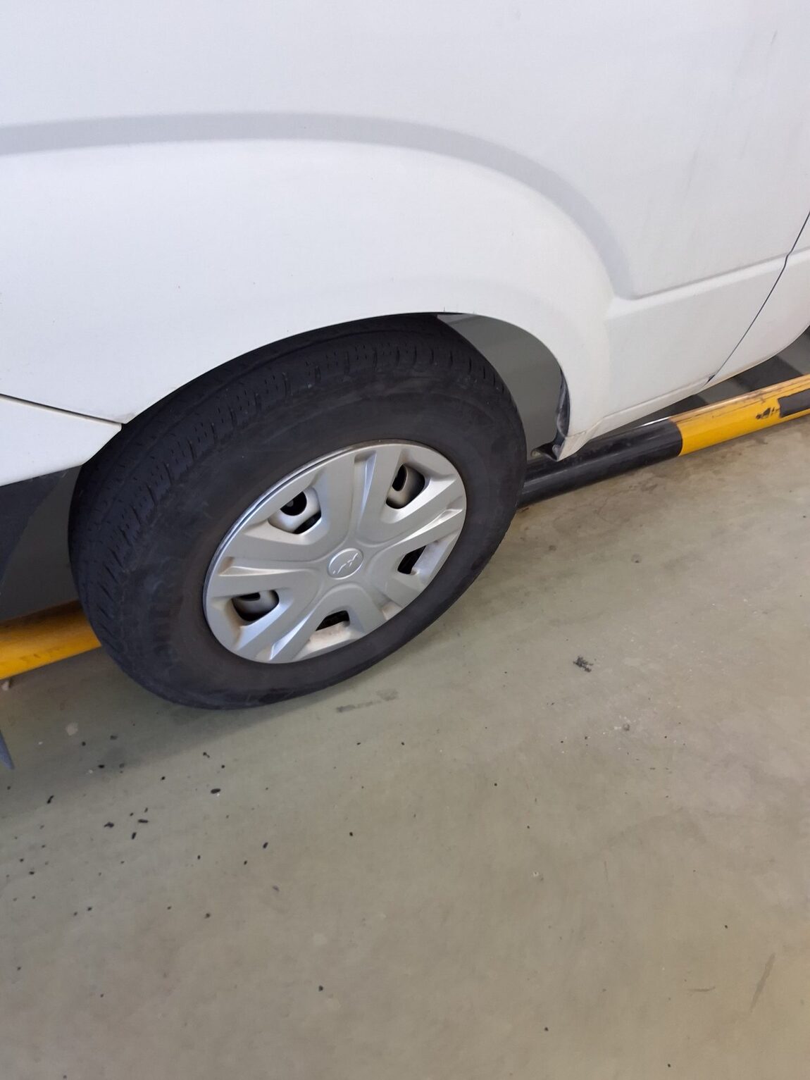 KIA THE NEW BONGO III CARGO 1 TON KING CAB EXTRA LONG WHEELBASE GLS 2022 - zdjęcie 21