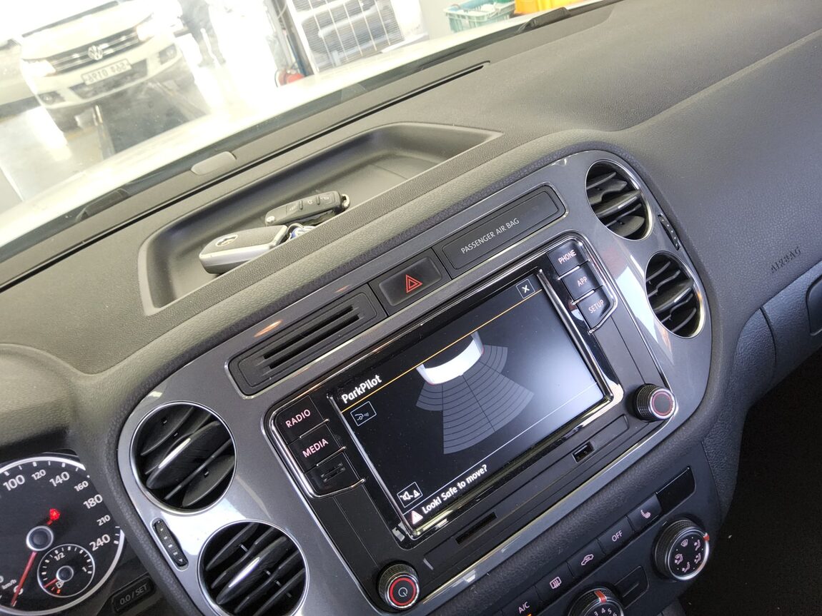 VOLKSWAGEN TIGUAN 2.0 TDI BLUEMOTION 2016 - zdjęcie 17