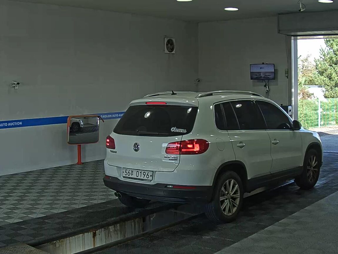 VOLKSWAGEN TIGUAN 2.0 TDI BLUEMOTION 2016 - zdjęcie 5