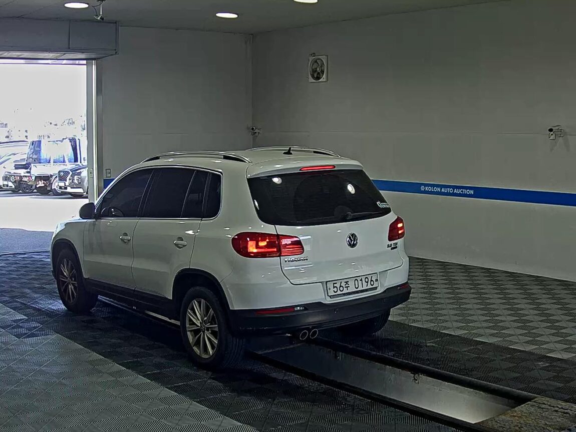 VOLKSWAGEN TIGUAN 2.0 TDI BLUEMOTION 2016 - zdjęcie 6