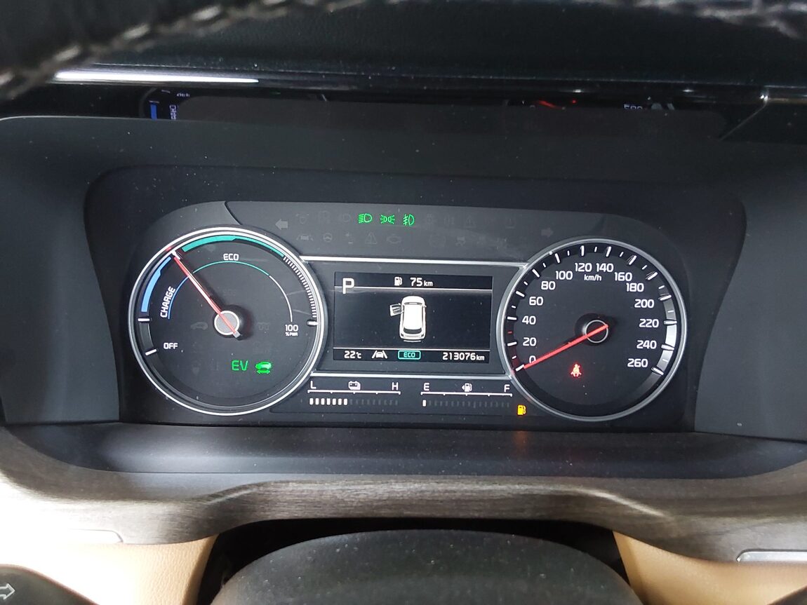 KIA NEW SORENTO HYBRID (MQ4) 1.6 HEV 2WD PRESTIGE 2022 - zdjęcie 9