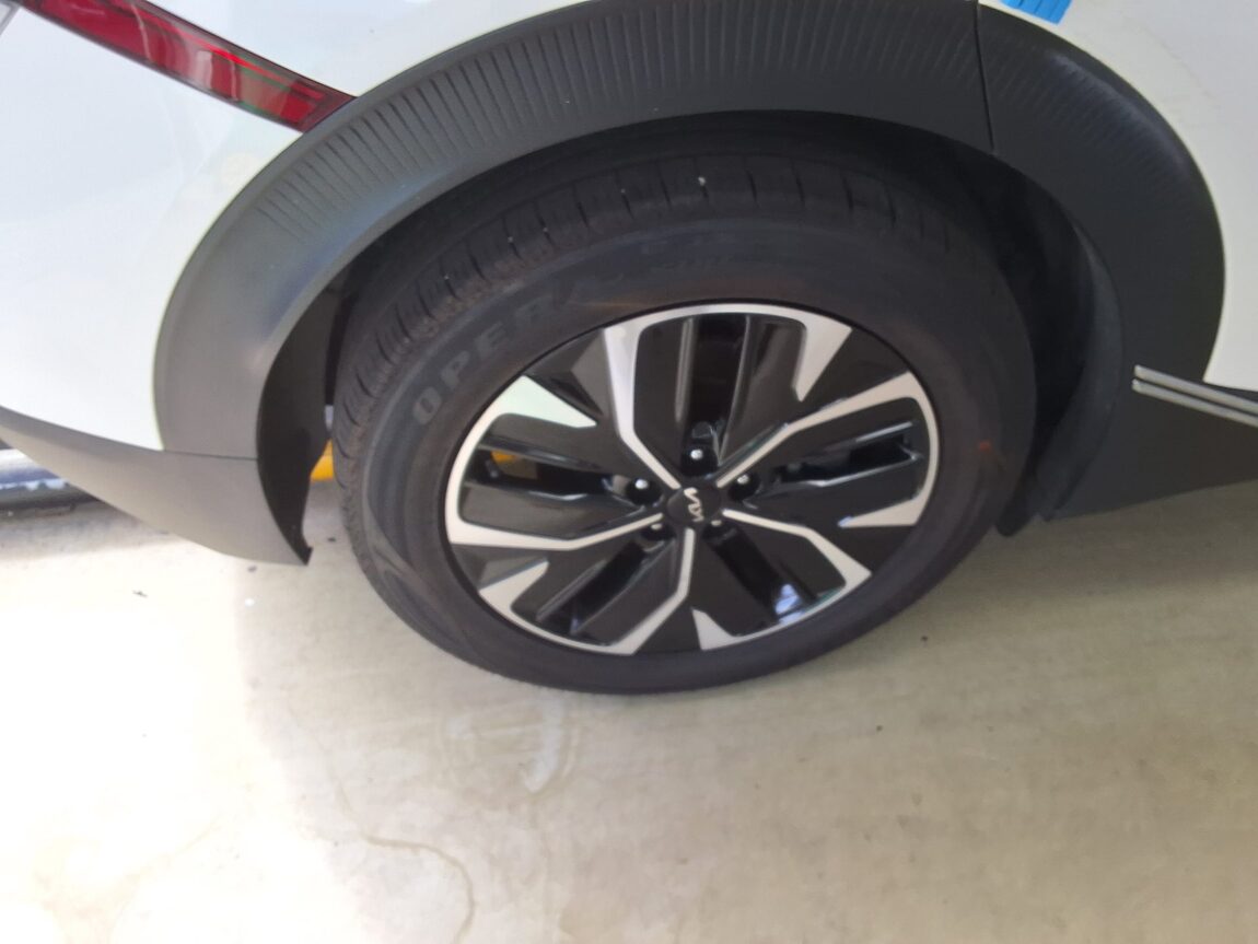 KIA EV6 LONG RANGE 2WD AIR 2023 - zdjęcie 22