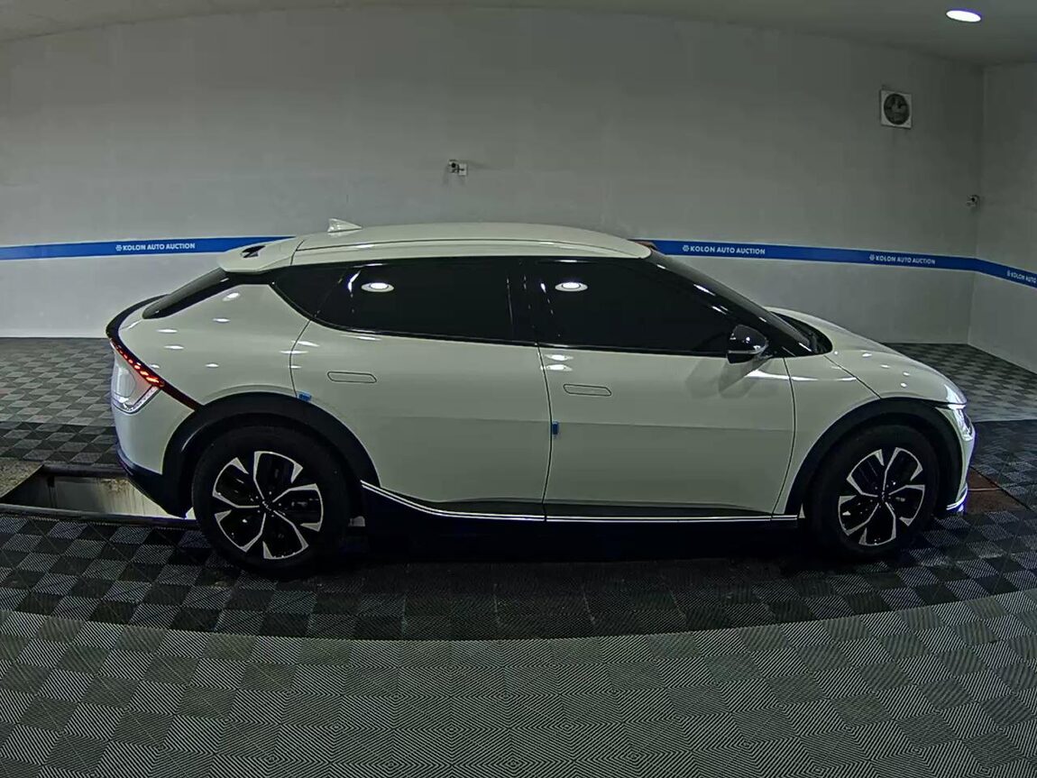 KIA EV6 LONG RANGE 2WD AIR 2023 - zdjęcie 4
