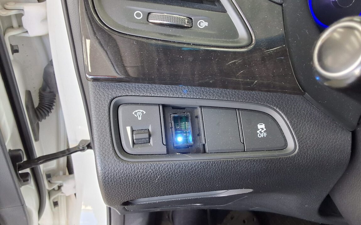 HYUNDAI GRANDEUR HG LPI TAXI DELUXE TYPE 2016 - zdjęcie 21