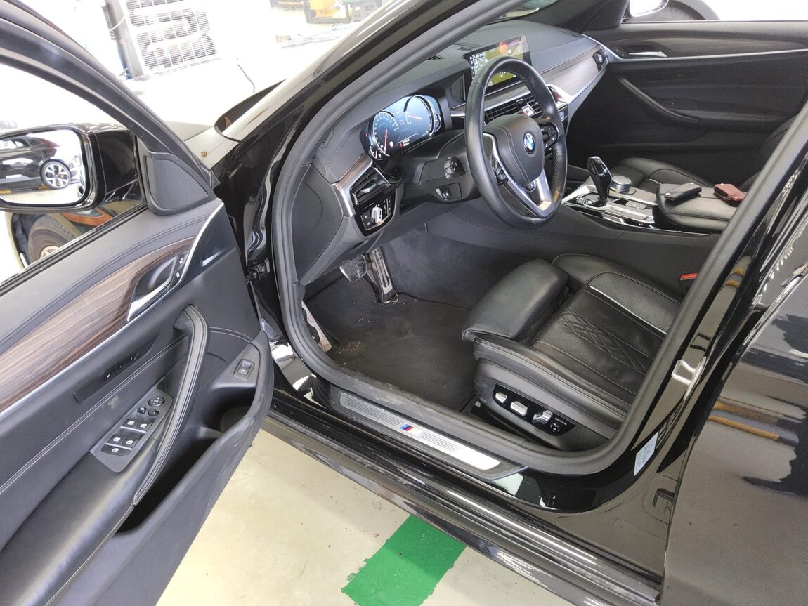BMW 5 SERIES (7TH GEN) 530i M SPORT PACK PLUS 2017 - zdjęcie 10