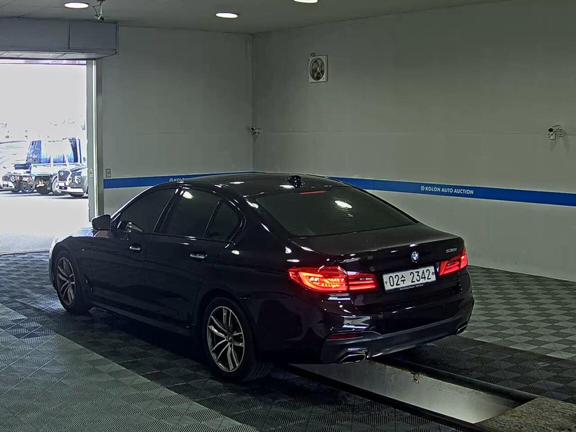BMW 5 SERIES (7TH GEN) 530i M SPORT PACK PLUS 2017 - zdjęcie 6