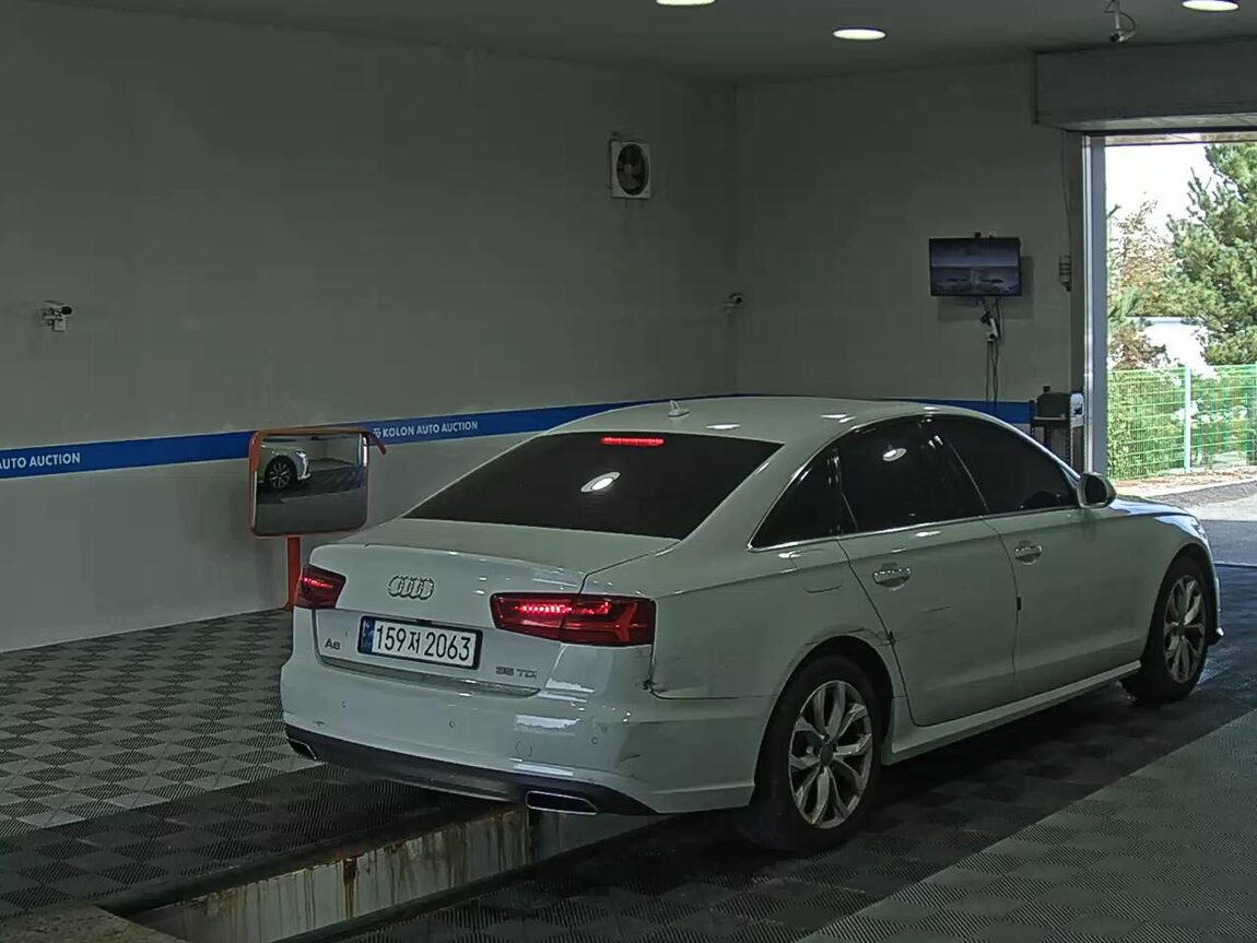 AUDI A6 (4TH GEN) 35 TDI PREMIUM 2016 - zdjęcie 5