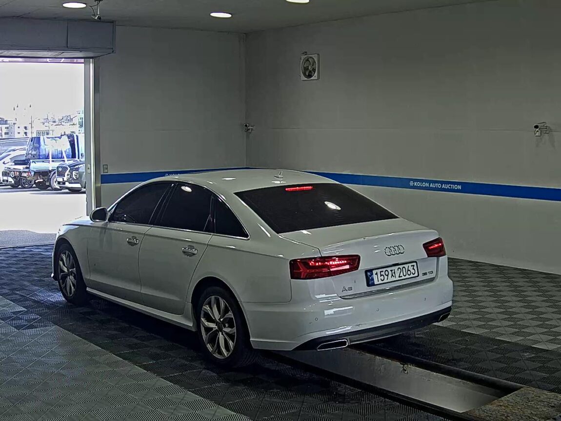 AUDI A6 (4TH GEN) 35 TDI PREMIUM 2016 - zdjęcie 6