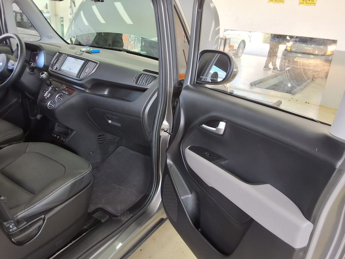KIA THE NEW KIA RAY 1.0 GASOLINE PRESTIGE 2023 - zdjęcie 13