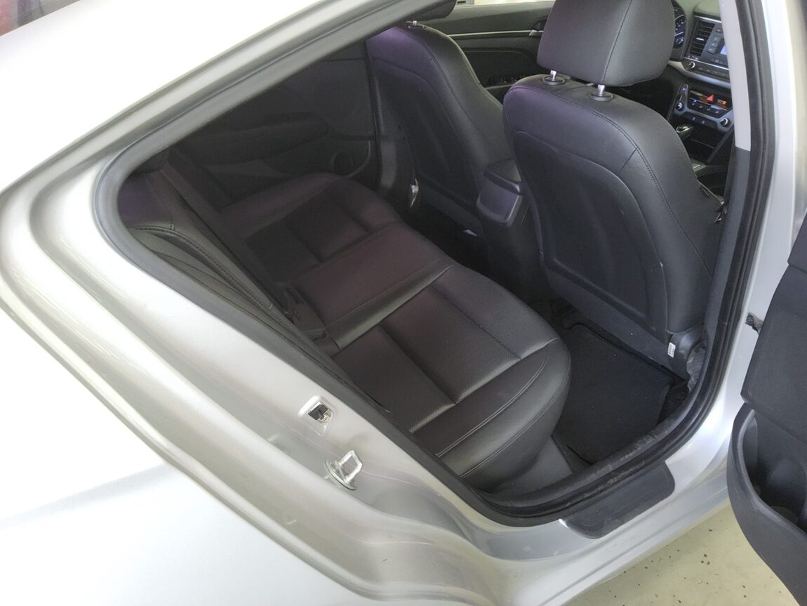 HYUNDAI AVANTE AD 1.6 DIESEL STYLE 2016 - zdjęcie 13