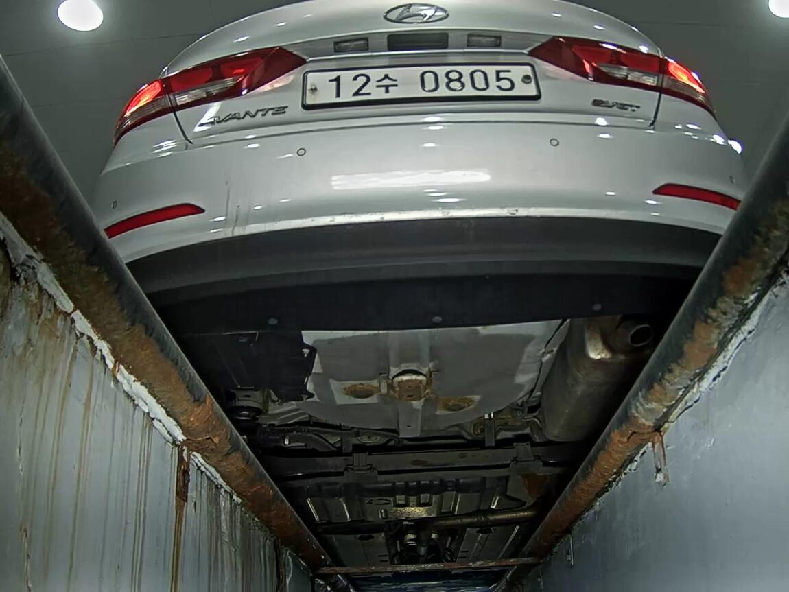 HYUNDAI AVANTE AD 1.6 DIESEL STYLE 2016 - zdjęcie 8
