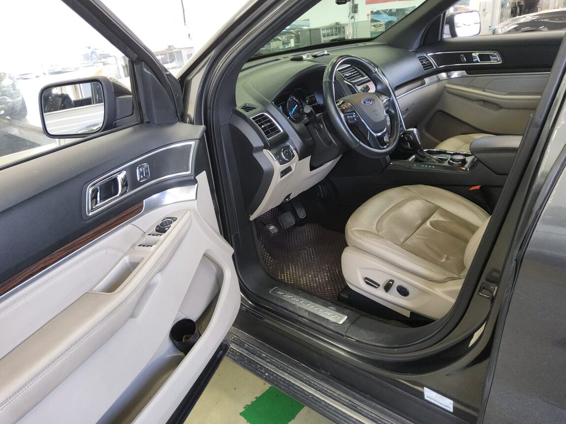 FORD EXPLORER (5TH GEN) 2.3 AWD LIMITED 2018 - zdjęcie 10