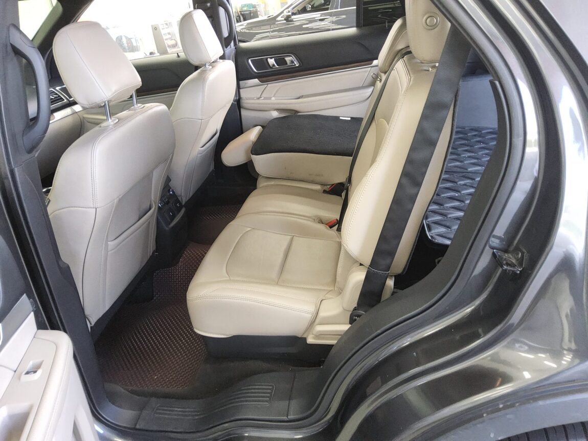 FORD EXPLORER (5TH GEN) 2.3 AWD LIMITED 2018 - zdjęcie 12