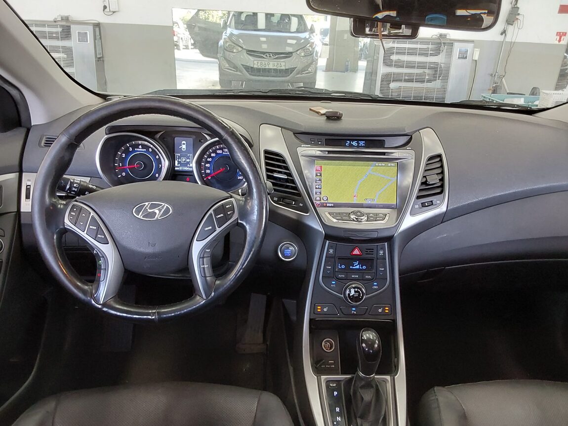 HYUNDAI THE NEW AVANTE MD 1.6 GDi MODERN 2015 - zdjęcie 11