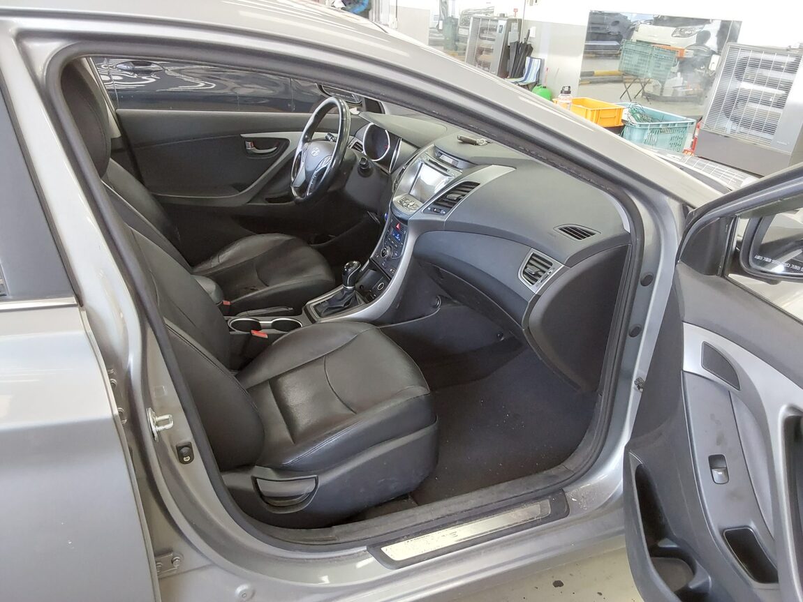HYUNDAI THE NEW AVANTE MD 1.6 GDi MODERN 2015 - zdjęcie 14