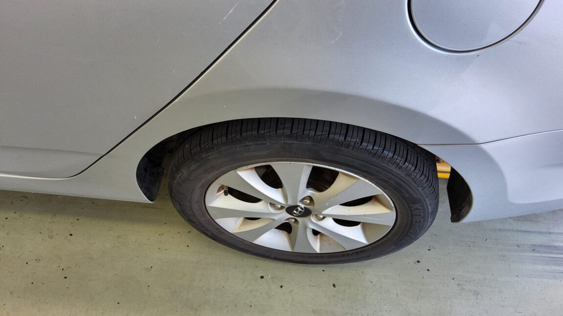 HYUNDAI NEW ACCENT 1.4 VVT MODERN 2015 - zdjęcie 23